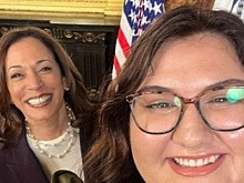 В США огромная активистка устроила голодовку, потребовав от Трампа восстановить USAID