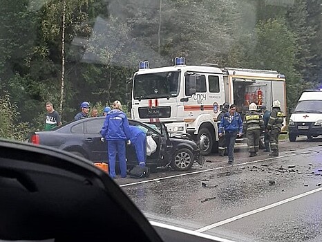 Под Тверью случилось страшное ДТП