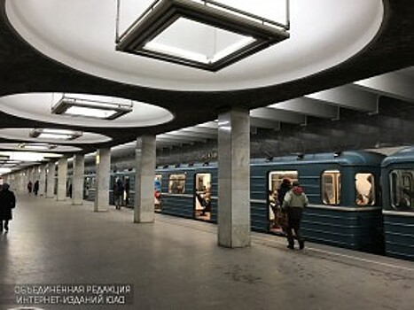 Районные станции метро изменили график на одну ночь