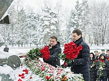 Игорь Щеголев и Андрей Воробьев возложили цветы к мемориалу защитникам Москвы в ВОВ