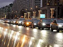 Уровень заторов на дорогах Москвы достиг девяти баллов