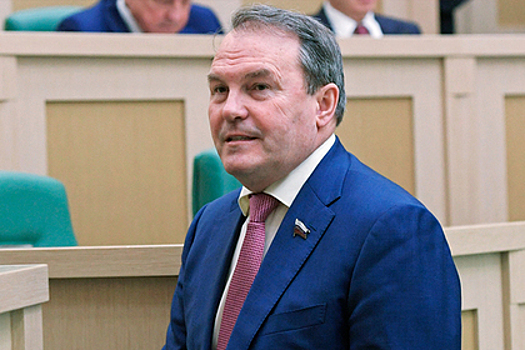 Российский сенатор не приехал на дуэль в Киев