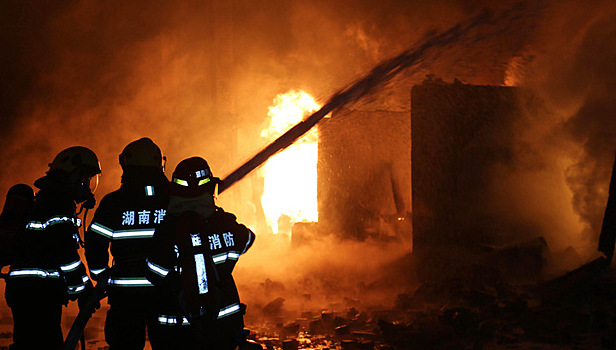 Пожар в жилом доме в Китае: пять человек погибли
