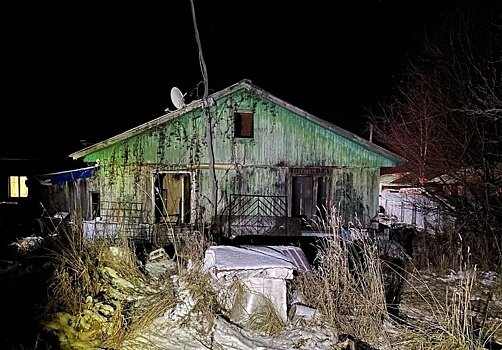 В Челябинске сгорела квартира с тремя жильцами