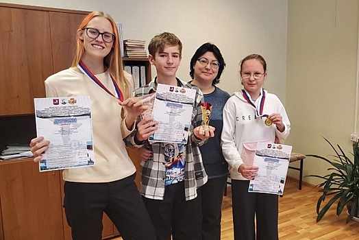 Трое старшеклассников школы 1528 стали лауреатами фестиваля «Битва за Москву»