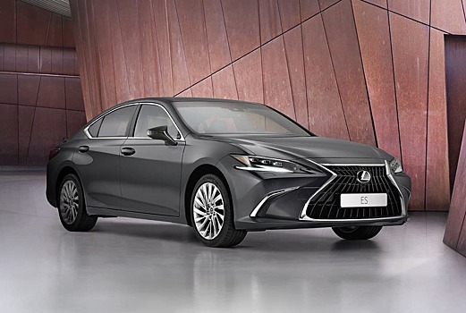 Мировая премьера обновленного бизнес-седана Lexus ES