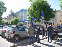 Как автомобилисты Вологды соблюдают права инвалидов на парковке, проверили общественники