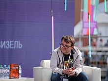 Писатель Алексей Сальников: Читатель видит героев насквозь, как семейный психолог