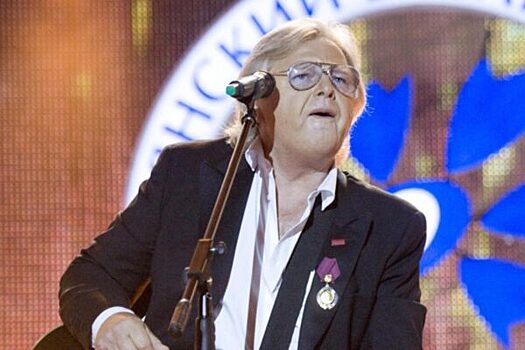 Сцена не терпит халтуры: певица Казанцева объяснила, почему Антонов отменил концерт