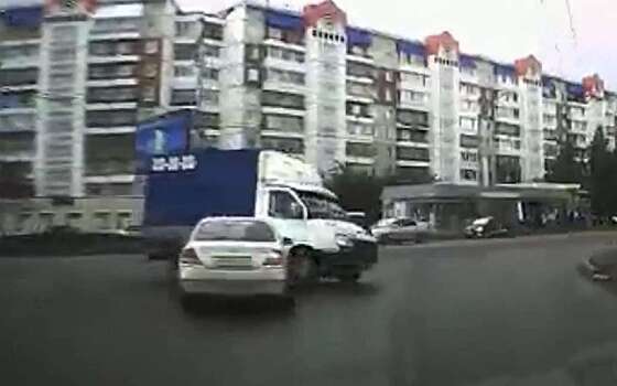 Вот как выглядит автоподстава! Этот человек совершил 35 таких же