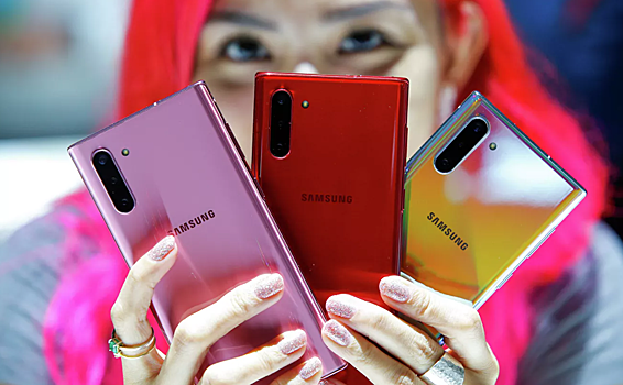 В Samsung подготовят план действий по работе в России
