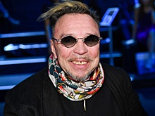 Экстренно госпитализированный Гарик Сукачев записал видео с больничной койки