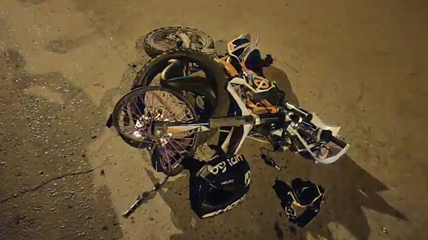 Подростки на питбайке: появились новые кадры с места аварии в Пензе