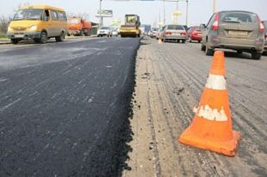 На Третьей продольной магистрали в Волгограде уложили 33 000 тонн асфальта