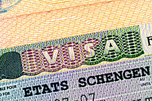 Боты перехватывают запись россиян на получение шенгенских виз