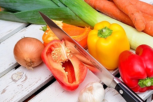 «Корзинка РИАМО» научит готовить фаршированные перцы для вегетарианцев