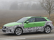 Фотошпионы запечатлели новый Audi A3 2023 года в кузове кроссоверообразного хэтчбека