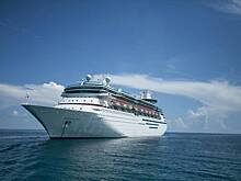 Туристы за два дня накопили счет в 300 тысяч рублей на круизе и сбежали