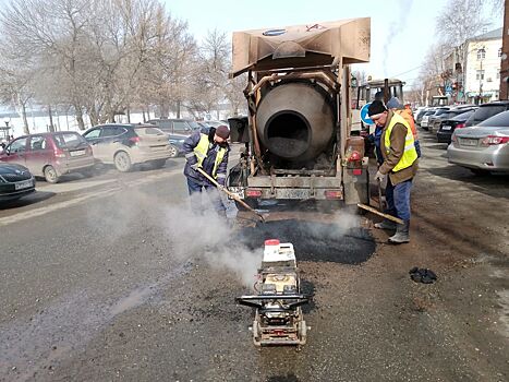 Ямочный ремонт дорог начали в Воткинске