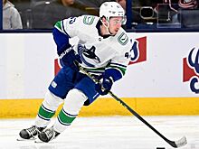 Тренер «Ванкувера» рассказал о негативном влиянии на команду слухов об обмене Хьюза