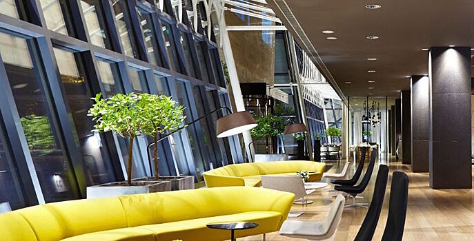 Открытие бассейна и летней террасы отеля Holiday Inn Tbilisi