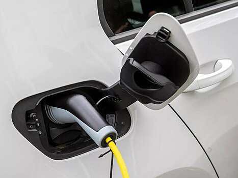 В Москве к 2024 году установят еще 400 зарядных станций для электромобилей