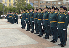 В Хабаровске прошла церемония вручения дипломов выпускникам Учебного военного центра Дальневосточного государственного университета путей сообщения
