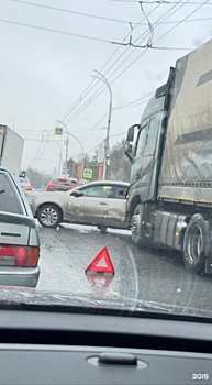 ДТП произошло на одной из главных улиц Кемерова