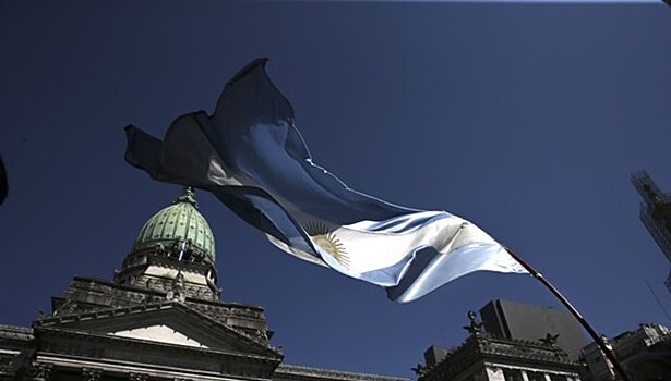 Аргентина повысила ставку до 40% из-за падения песо
