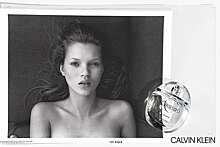 Calvin Klein раздел Кейт Мосс для рекламы парфюмерии