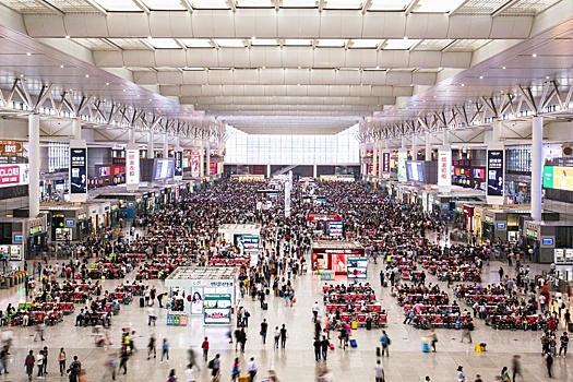 Китайский эксперт прокомментировал снижение численности населения Китая