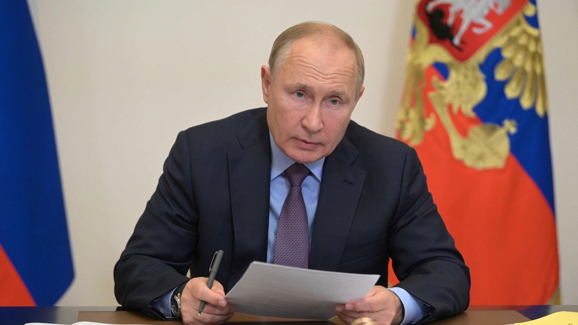 Путин предложил губернатору Белгородской области Гладкову обсудить вопросы безопасности