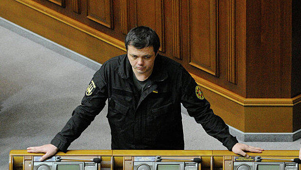 Семенченко вступился за ультраправых после заявления Порошенко