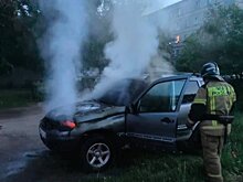 На улице Белинского в Кузнецке сгорел автомобиль