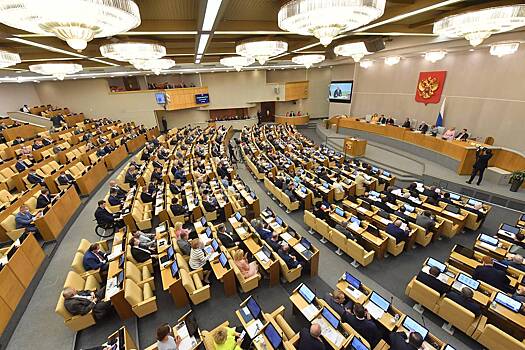 Двух депутатов Госдумы решили лишить полномочий из-за прогулов