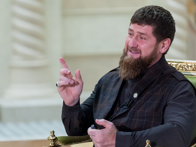 В Госдуме усомнились в необходимости наделить Кадырова статусом «отца народа»