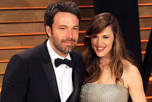 Случайная встреча или ностальгия: Бена Аффлека застукали в бассейне с бывшей женой