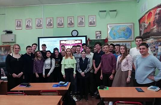 Молодые активисты района провели открытый урок в школе
