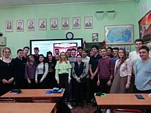 Молодые активисты района провели открытый урок в школе