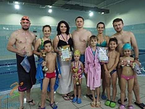 В ФОК «Малино» прошли окружные соревнования спортивных семей «Водные старты»