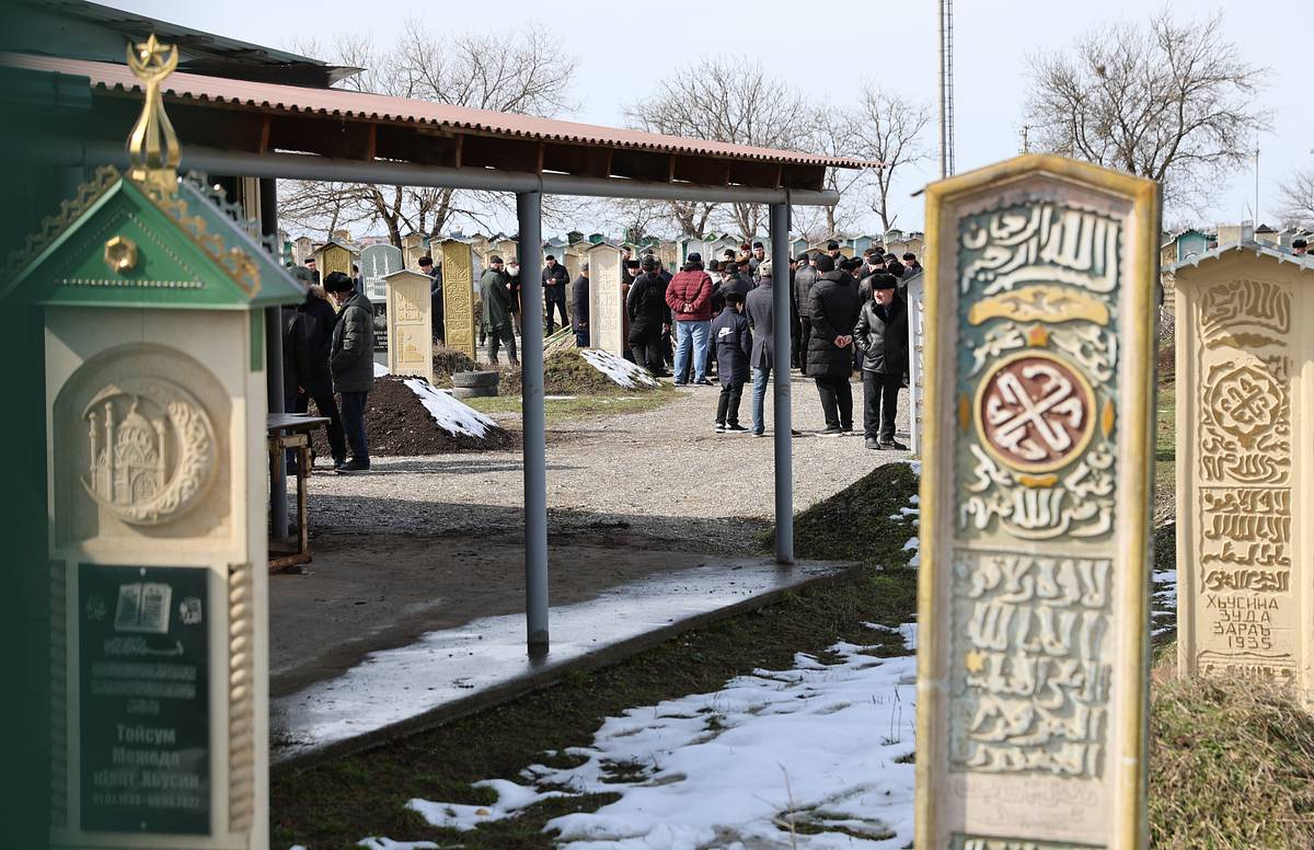 Описана обстановка на похоронах Джабраилова