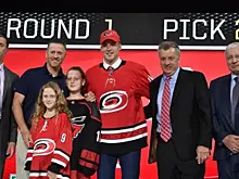 В Каролине о сыгравшем 500 матчей в НХЛ Свечникове: креативный мозг и мощь в одном игроке