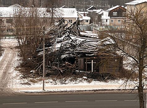 Подростков в Костроме обнаружили в сгоревшем здании