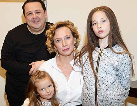 Десятилетняя дочь Игоря Саруханова выпустила первый видеоклип