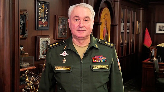 Замминистра обороны РФ Картаполов поздравил «Юнармию» с четырехлетием