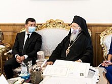 Продолжая Порошенко. Зачем Зеленский возвращается к томосу