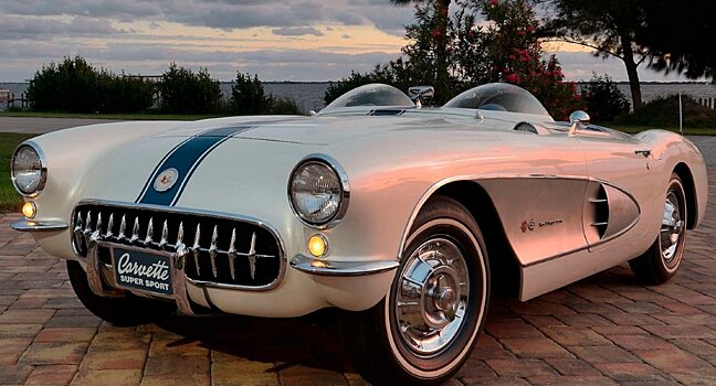 Уникальный Chevrolet Corvette 1956 года продадут на аукционе за два миллиона «баксов»