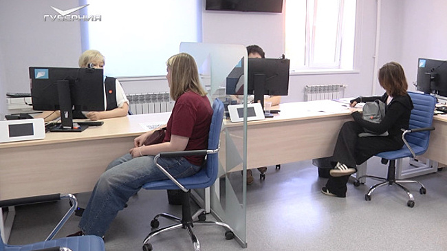 В Самарской области центры занятости помогают подросткам устроиться на сезонную работу