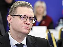 Российский губернатор привел подробности о драке подчиненного в отеле