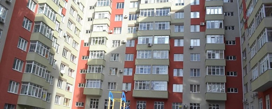 Под Воронежем мужчину не смогли спасти от падения с высоты 12-го этажа